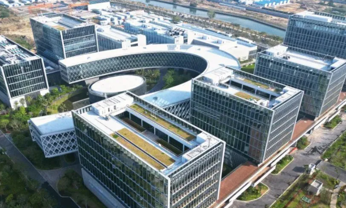 工业级电子元器件与消费级配件的性能差异及选型指南